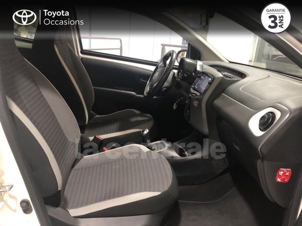 Toyota Aygo X-shift 53 kW image number 16