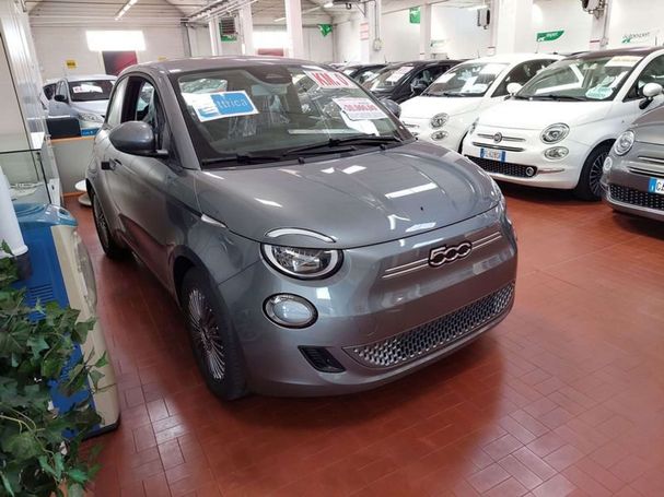 Fiat 500 e 70 kW image number 2