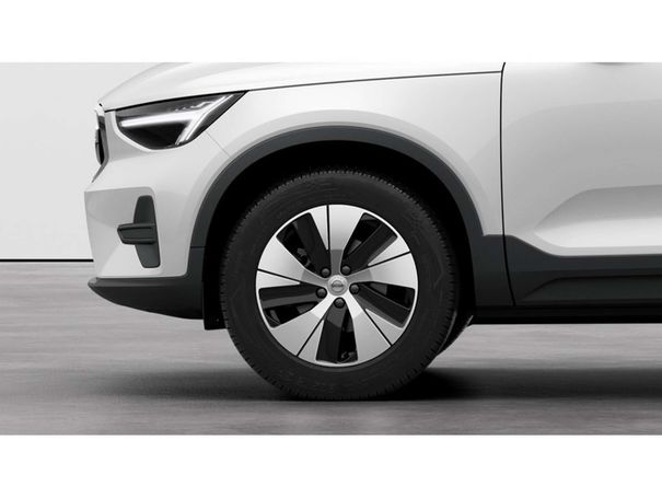 Volvo XC40 T2 Core 95 kW image number 17