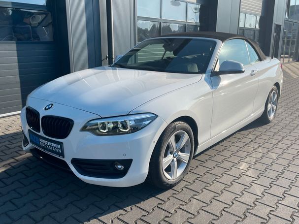 BMW 220i Cabrio Sport Line 135 kW image number 1