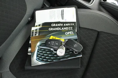 Car image 43