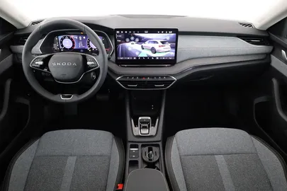 Car image 30