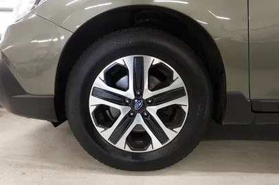 Car image 30