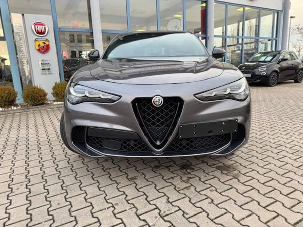 Alfa Romeo Stelvio V6 2.9 Bi-Turbo Quadrifoglio 375 kW image number 5