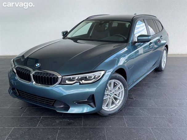 BMW 330 e Touring xDrive 215 kW image number 1