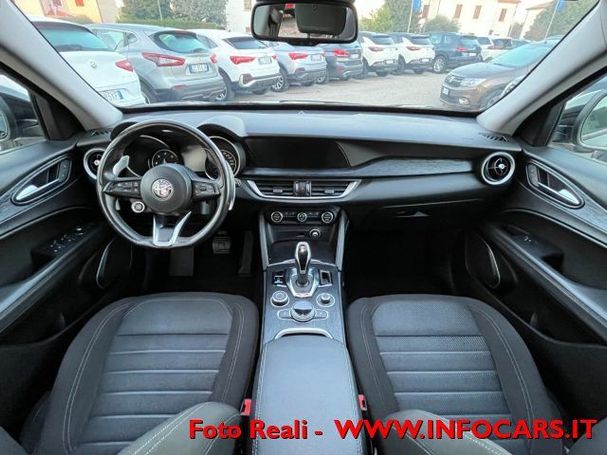 Alfa Romeo Stelvio 2.2 Diesel AT8 118 kW image number 15