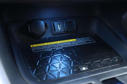 Car image 33