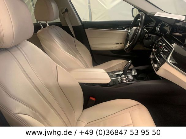 BMW 530d Touring xDrive 195 kW image number 4