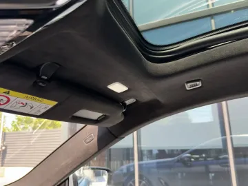 Car image 39