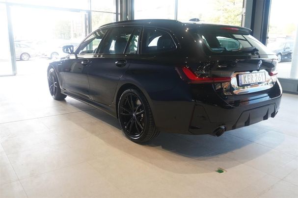 BMW 330 Touring M Sport xDrive 185 kW image number 2