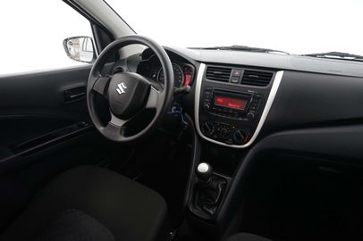 Car image 14