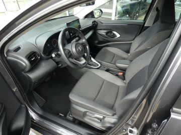 Car image 14