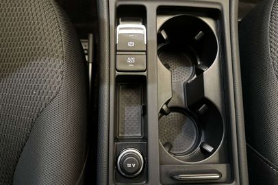 Car image 37