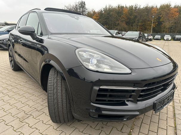 Porsche Cayenne Turbo S 324 kW image number 2