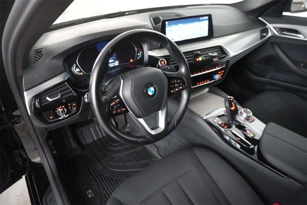 BMW 520d xDrive 140 kW image number 6