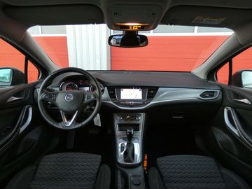 Car image 14