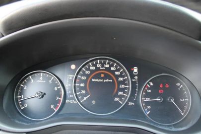 Car image 38