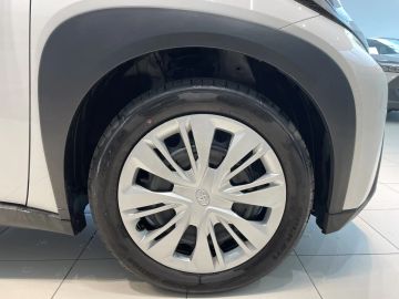 Car image 20