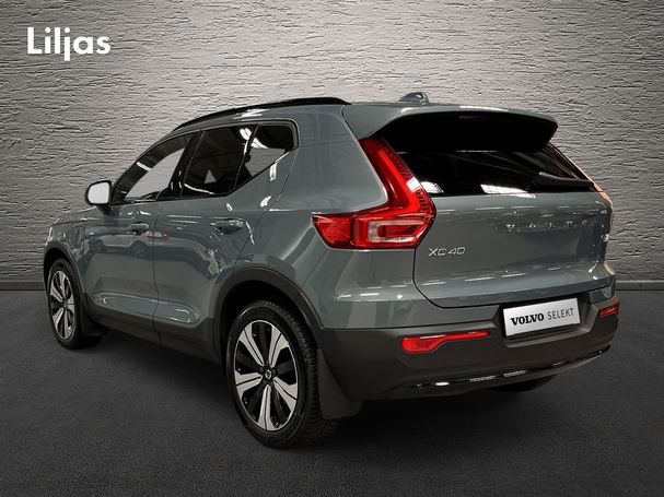 Volvo XC40 Recharge T4 Plus Dark 157 kW image number 2