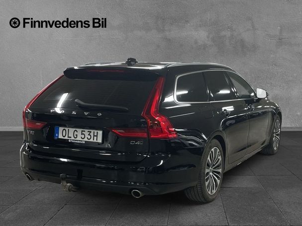 Volvo V90 D4 AWD Momentum 141 kW image number 3