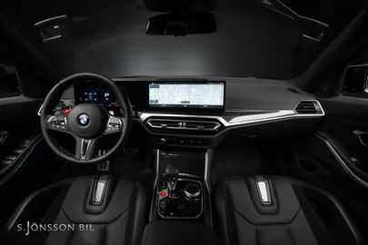 Car image 30