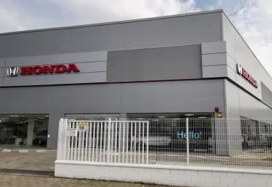 Car image 20
