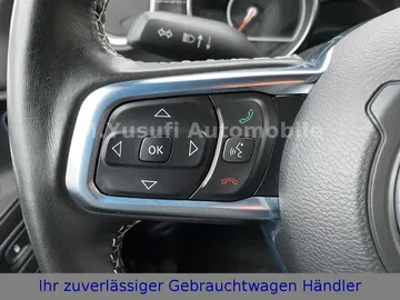 Car image 39