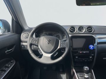 Car image 12