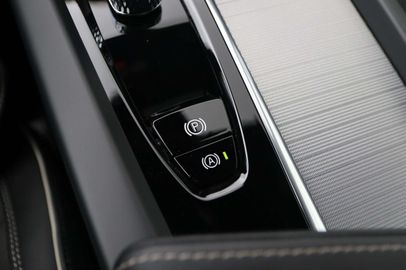 Car image 36