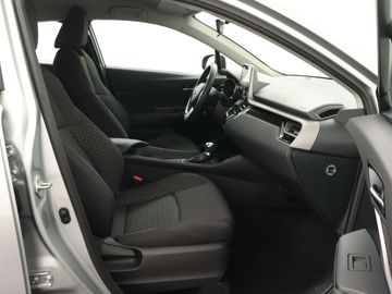 Car image 30