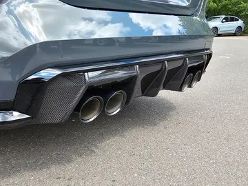 Car image 28