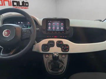 Car image 15