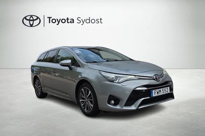 Car image 2