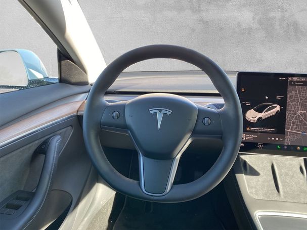 Tesla Model 3 Long Range AWD 366 kW image number 16