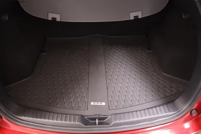 Car image 27