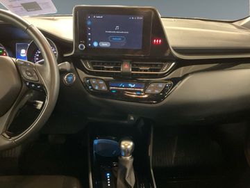 Car image 10