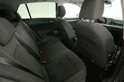 Car image 37