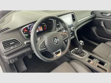Car image 43