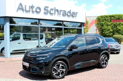 Car image 19