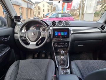 Car image 17