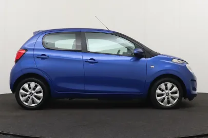 Car image 4