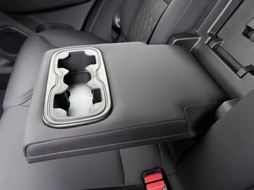 Car image 45