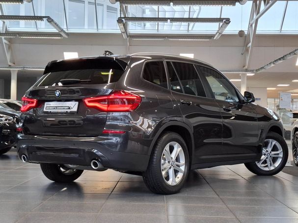 BMW X3 xDrive20d Advantage 140 kW image number 2