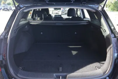 Car image 33