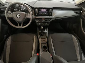 Car image 17