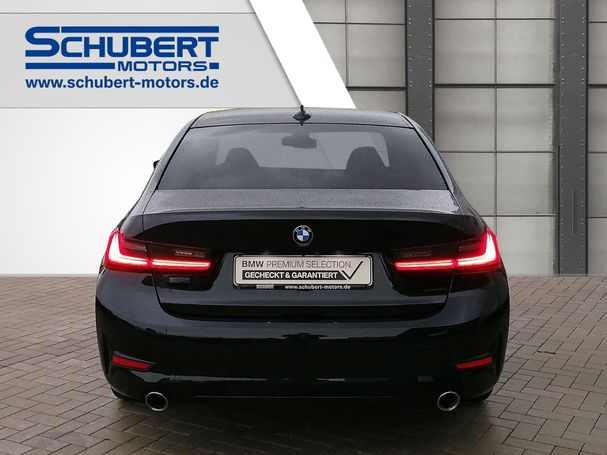 BMW 330i Sport Line 190 kW image number 15