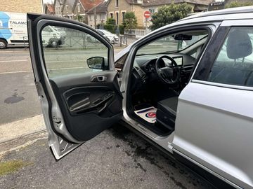 Car image 23