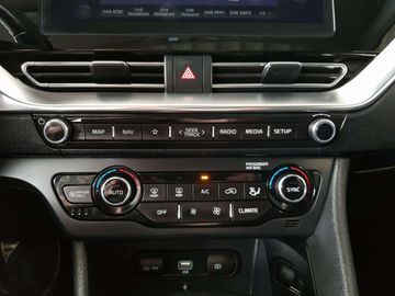 Car image 33