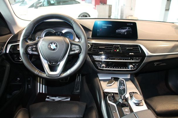 BMW 520d Touring 140 kW image number 11