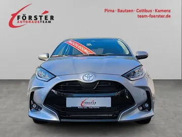 Car image 2